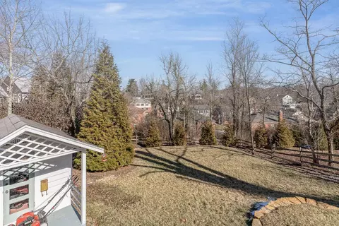 Exterior - 3014 Alpine Ter, Cincinnati, OH 45208 photo 4 of 7
