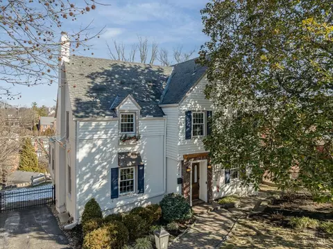 3014 Alpine Ter, Cincinnati, OH 45208