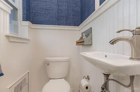 Bath - 3014 Alpine Ter, Cincinnati, OH 45208 photo 1 of 4