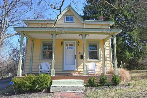 1110 Troy Ave, Glendale, OH 45246