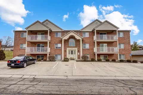 3318 Emerald Lakes Dr #3A, Cincinnati, OH 45211
