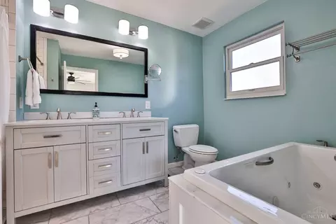 Bath - 5573 Mapleridge Dr, Cincinnati, OH 45227 photo 1 of 5