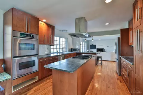 Kitchen - 5573 Mapleridge Dr, Cincinnati, OH 45227 photo 2 of 3