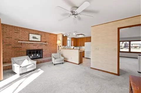 Living - 1907 Fullerton Dr, Cincinnati, OH 45240 photo 5 of 8