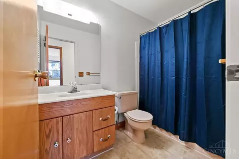 Bath - 1907 Fullerton Dr, Cincinnati, OH 45240 photo 1 of 3