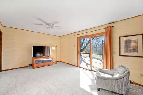 Living - 1907 Fullerton Dr, Cincinnati, OH 45240 photo 6 of 8