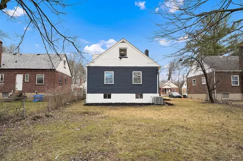 Exterior - 1270 Prospect Pl, Cincinnati, OH 45231 photo 5 of 6