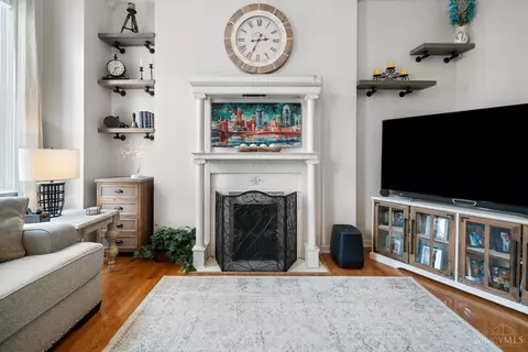 Living - 2715 Hackberry St, Cincinnati, OH 45206 photo 4 of 4