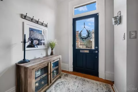 Entry Way - 2715 Hackberry St, Cincinnati, OH 45206 photo 1 of 2