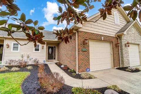 4530 Eastgate Oaks Dr, Batavia, OH 45103