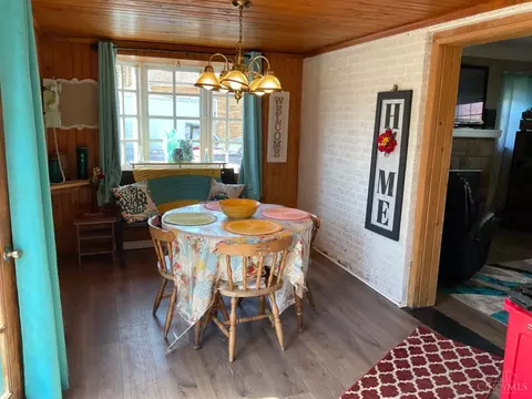 Dining - 2073 Springdale Rd, Cincinnati, OH 45231 photo 1 of 1
