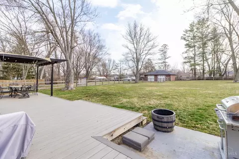 Exterior - 112 Elmlinger Dr, Mason, OH 45040 photo 5 of 9