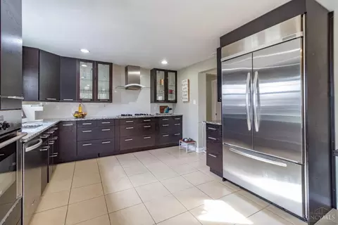 Kitchen - 112 Elmlinger Dr, Mason, OH 45040 photo 1 of 4