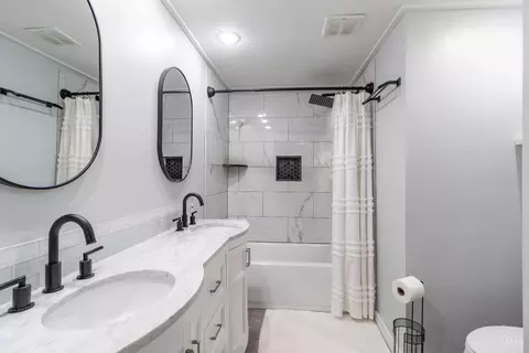Bath - 112 Elmlinger Dr, Mason, OH 45040 photo 1 of 2