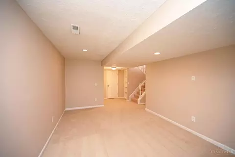 6355 Corbly Rd #34, Cincinnati, OH 45230 photo 25