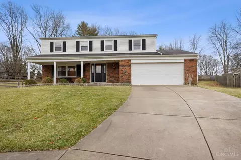 7977 Heatherglen Dr, Cincinnati, OH 45255