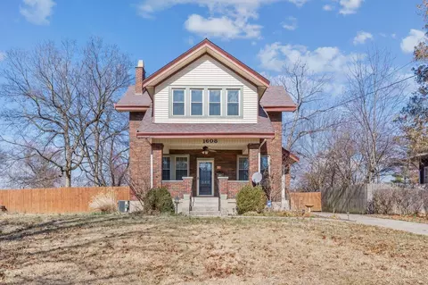1608 Elizabeth Pl, Cincinnati, OH 45237