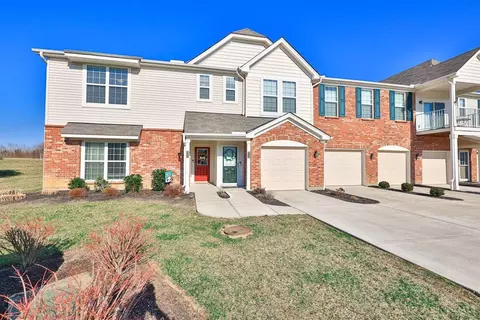 2120 Hickory Park Cir, Batavia, OH 45103