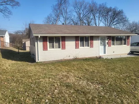 42 Chickasaw Dr, New Miami, OH 45013