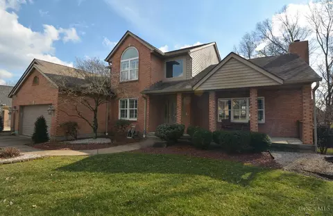 6899 Red Ash Ct, Hamilton, OH 45011