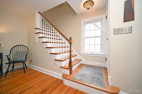 Entry Way - 3755 Indianview Ave, Mariemont, OH 45227 photo 2 of 2