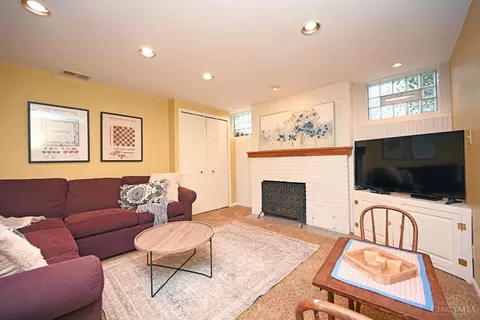 Living - 3755 Indianview Ave, Mariemont, OH 45227 photo 7 of 10