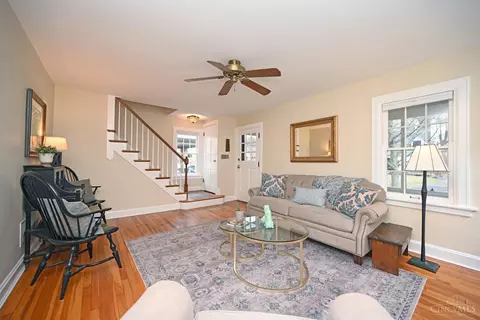Living - 3755 Indianview Ave, Mariemont, OH 45227 photo 4 of 10