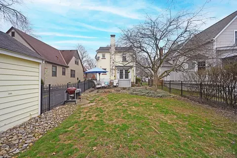 Exterior - 3755 Indianview Ave, Mariemont, OH 45227 photo 14 of 18