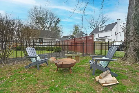 Exterior - 3755 Indianview Ave, Mariemont, OH 45227 photo 13 of 18