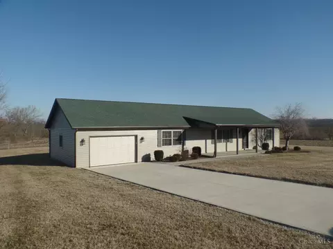 6719 Clear Creek Rd, Hillsboro, OH 45133