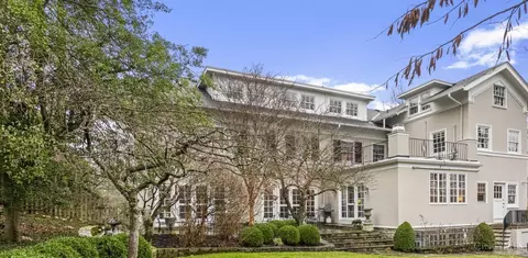 Exterior - 1220 Edwards Rd, Cincinnati, OH 45208 photo 3 of 3