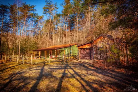 713 Hamilton Rd, Lynx, OH 45650