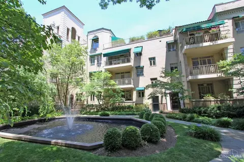 Exterior - 2378 Madison Rd #E3E, Cincinnati, OH 45208 photo 3 of 18