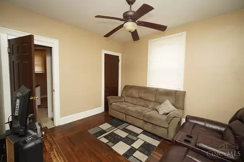 385 Elberon Ave, Cincinnati, OH 45205 photo 10