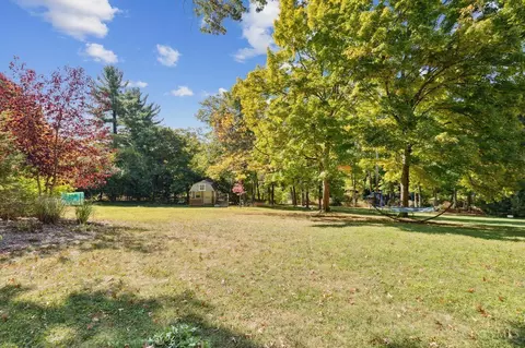 Exterior - 6101 Stirrup Rd, Cincinnati, OH 45244 photo 8 of 12