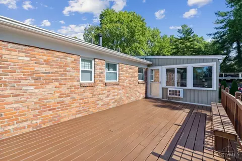 Exterior - 6101 Stirrup Rd, Cincinnati, OH 45244 photo 6 of 12