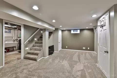 Living - 91 Mitchell Ave, Hamilton, OH 45013 photo 3 of 4