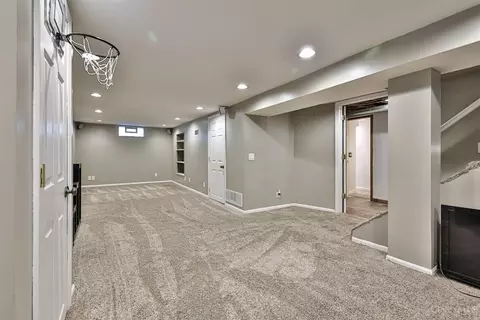 Living - 91 Mitchell Ave, Hamilton, OH 45013 photo 4 of 4