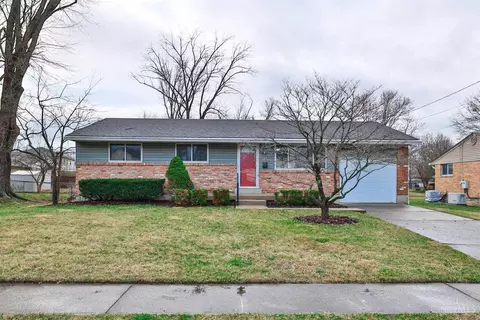 1955 Rollins Dr, Loveland, OH 45140