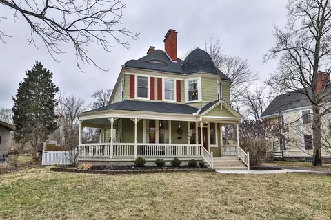 721 Burns Ave, Wyoming, OH 45215