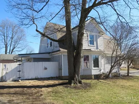 Exterior - 314 Bourbon St, Blanchester, OH 45107 photo 4 of 9