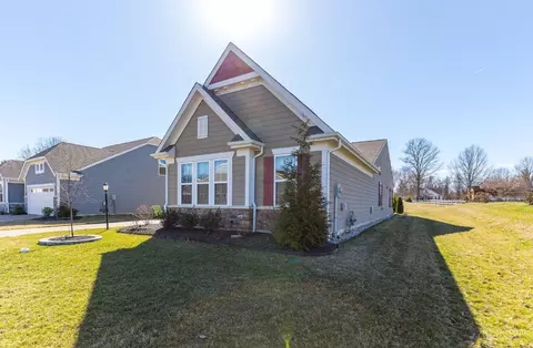 Exterior - 3784 Fairmount Cir, Cincinnati, OH 45245 photo 10 of 16