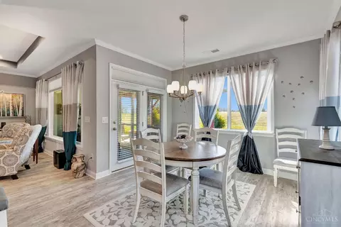 Dining - 3784 Fairmount Cir, Cincinnati, OH 45245 photo 1 of 2