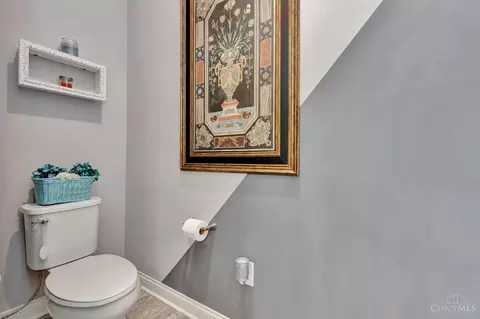 Bath - 3784 Fairmount Cir, Cincinnati, OH 45245 photo 5 of 5