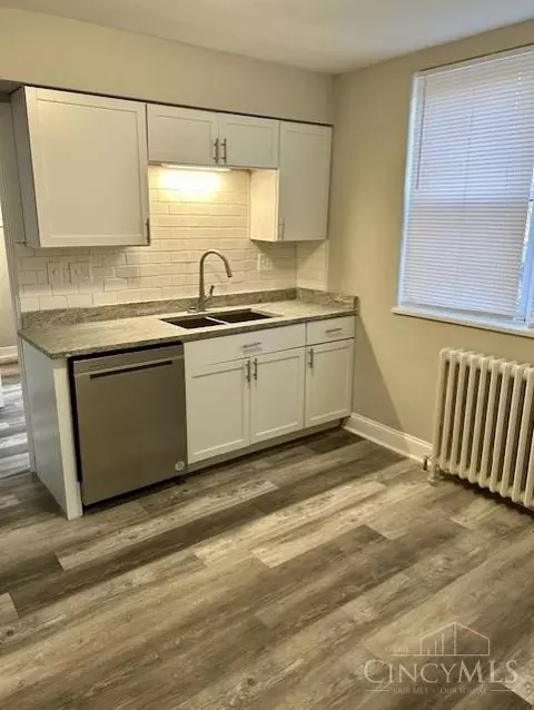 Kitchen - 106 Burley Cir, Greenhills, OH 45218 photo 2 of 2