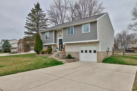 Exterior - 3930 Irwin Simpson Rd, Mason, OH 45040 photo 9 of 10