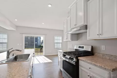 Kitchen - 9632 Forest Hill Dr, Harrison, OH 45030 photo 4 of 4