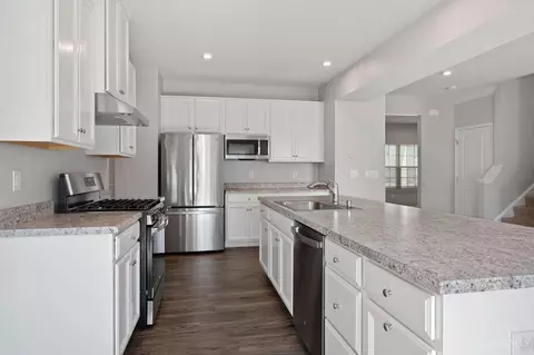 Kitchen - 9632 Forest Hill Dr, Harrison, OH 45030 photo 3 of 4