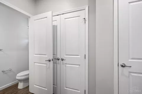 Entry Way - 9632 Forest Hill Dr, Harrison, OH 45030 photo 2 of 4