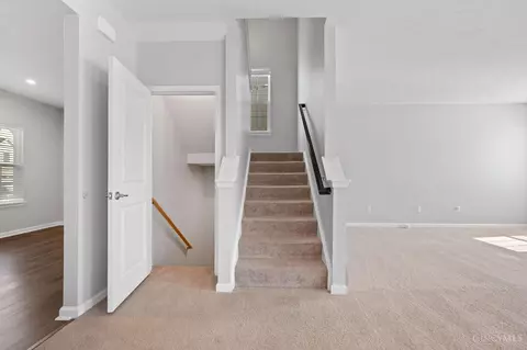 Entry Way - 9632 Forest Hill Dr, Harrison, OH 45030 photo 1 of 4